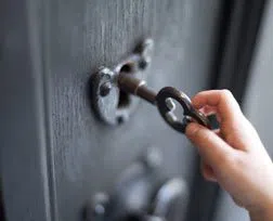 City Locksmith Store Pinellas Park, FL 727-807-2770 City Locksmith Store Pinellas Park, FL 727-807-2770 - 14-Unlock-Door